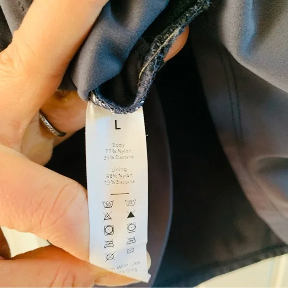 Halara Charcoal Grey V Neck Casual Plain Athletic Bodycon Tank Top | Large - Picture 4 of 5